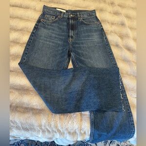 Zara Women’s Straight Legged Blue Jeans